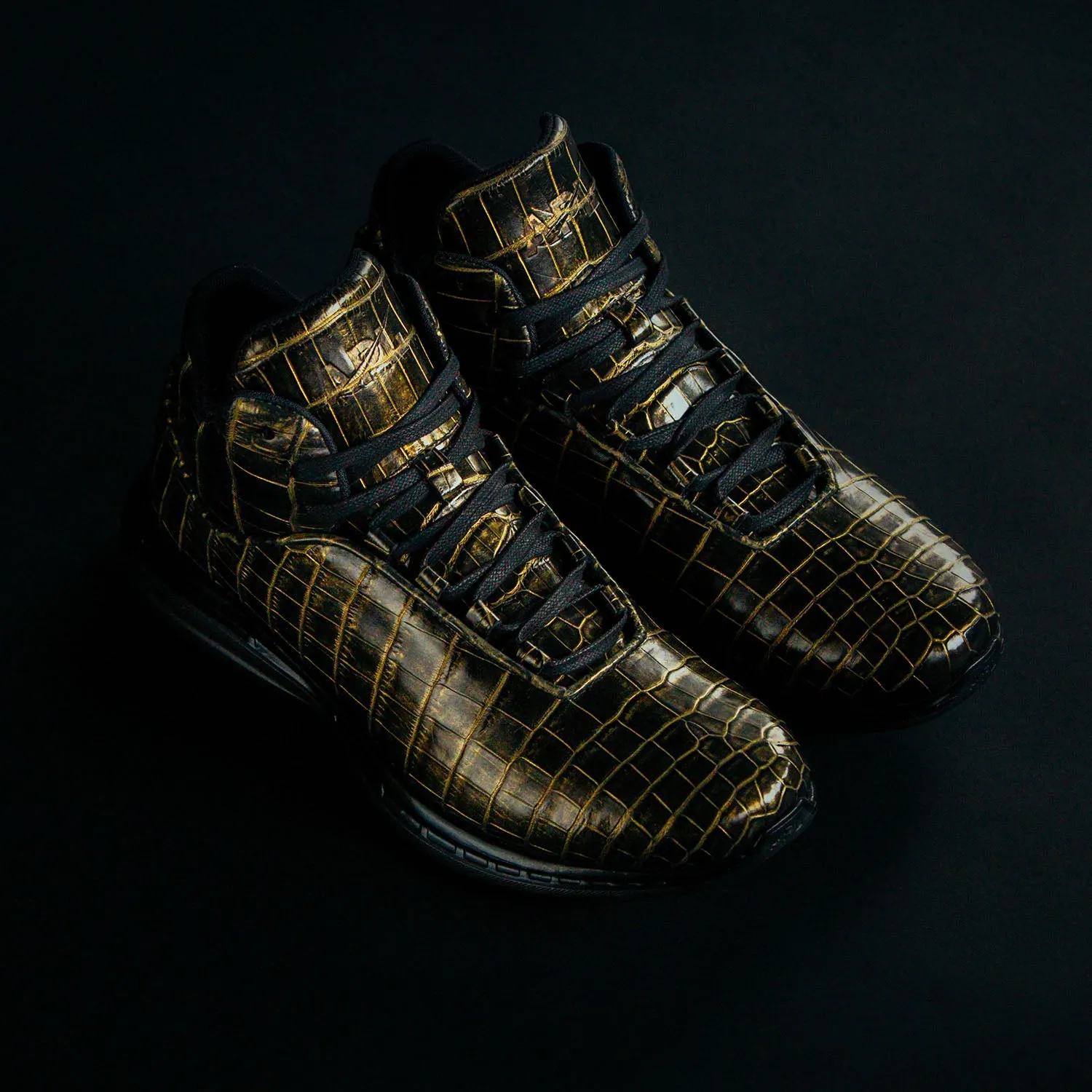 Men's Lusso Supreme Black / Pure Gold